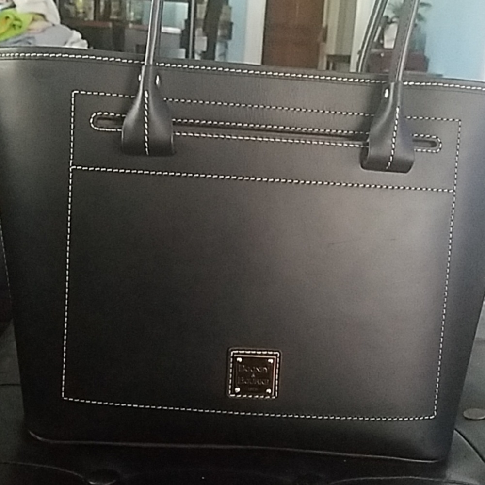 Dooney & Bourke Handbag